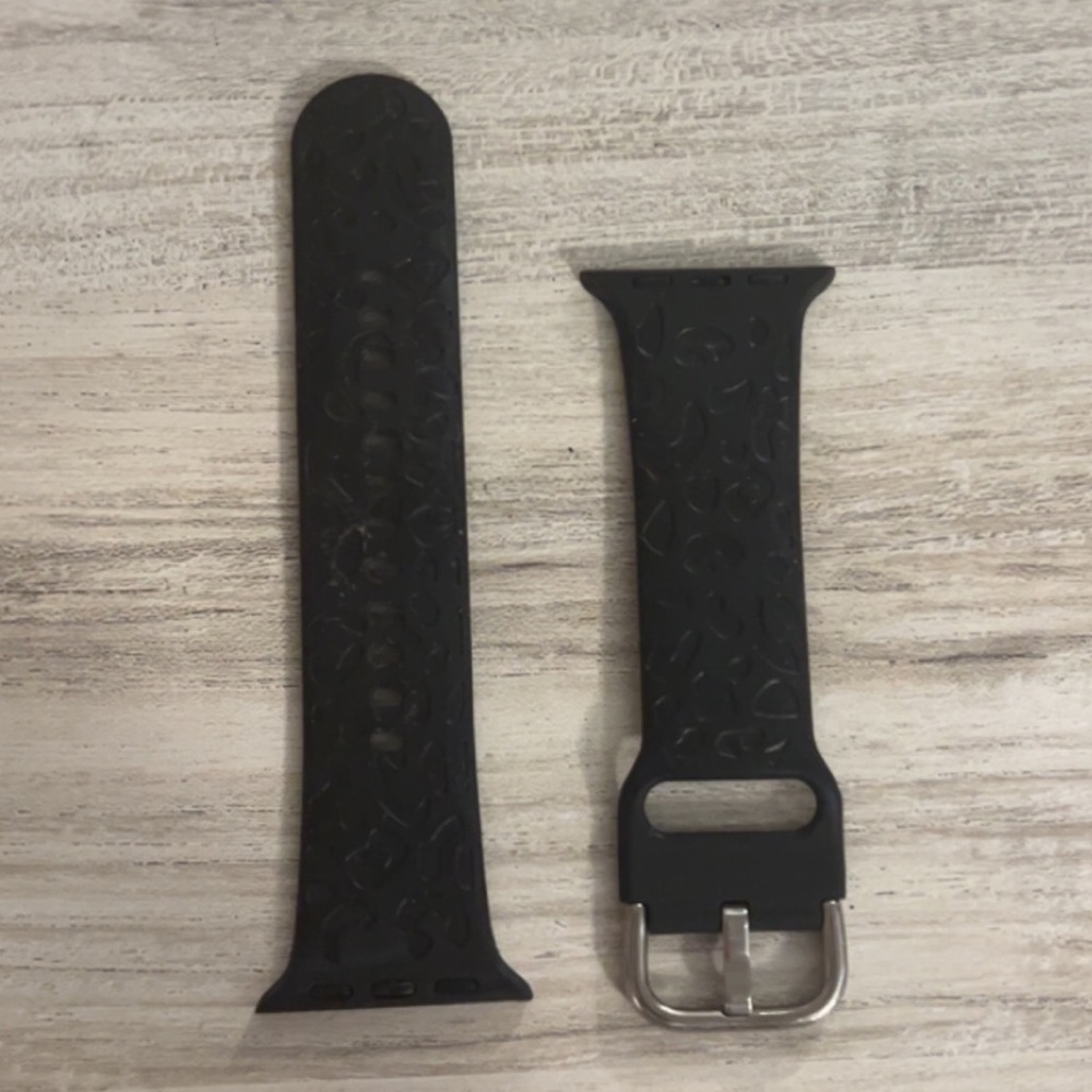Apple Watch band (32 mm) (Black Leopard Print)